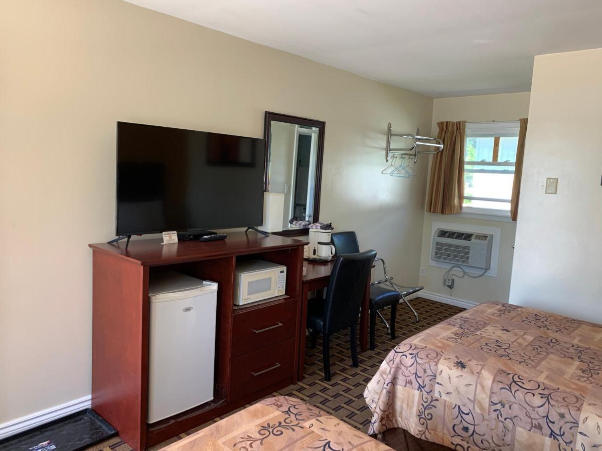 Park Place Motel & Suites Tweed Екстер'єр фото