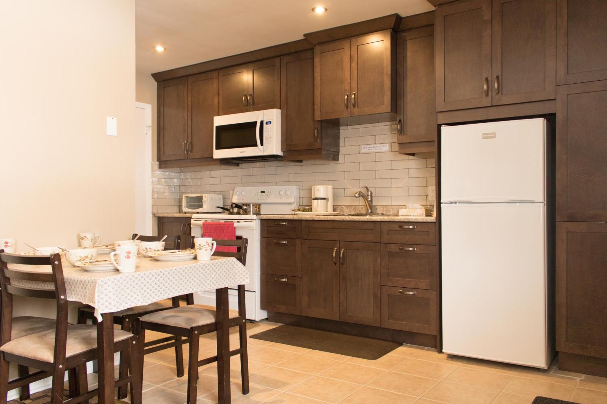 Park Place Motel & Suites Tweed Екстер'єр фото