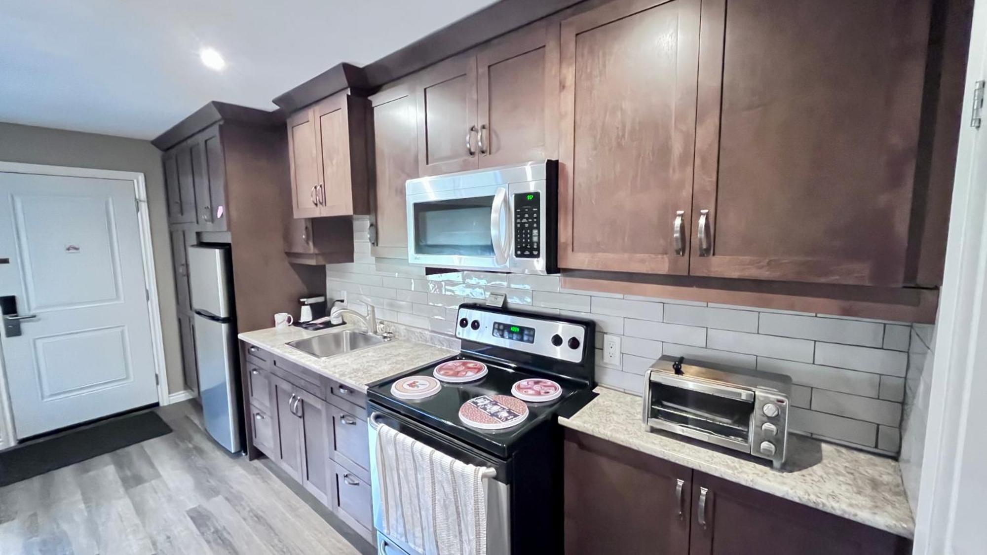 Park Place Motel & Suites Tweed Екстер'єр фото