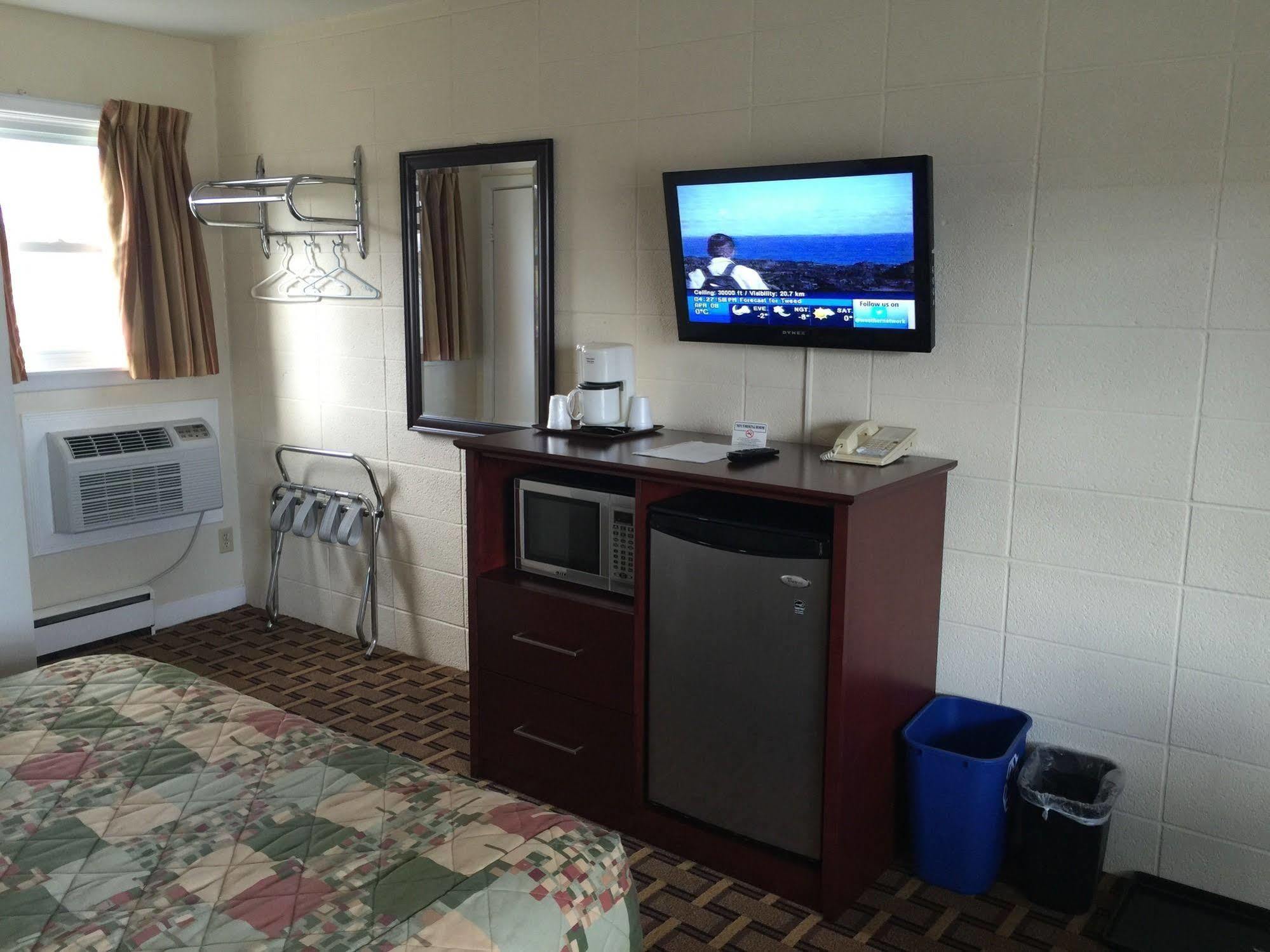 Park Place Motel & Suites Tweed Екстер'єр фото