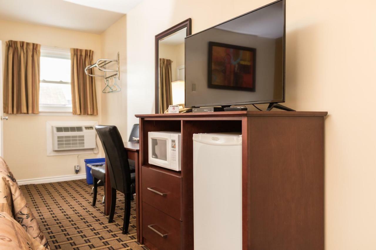 Park Place Motel & Suites Tweed Екстер'єр фото